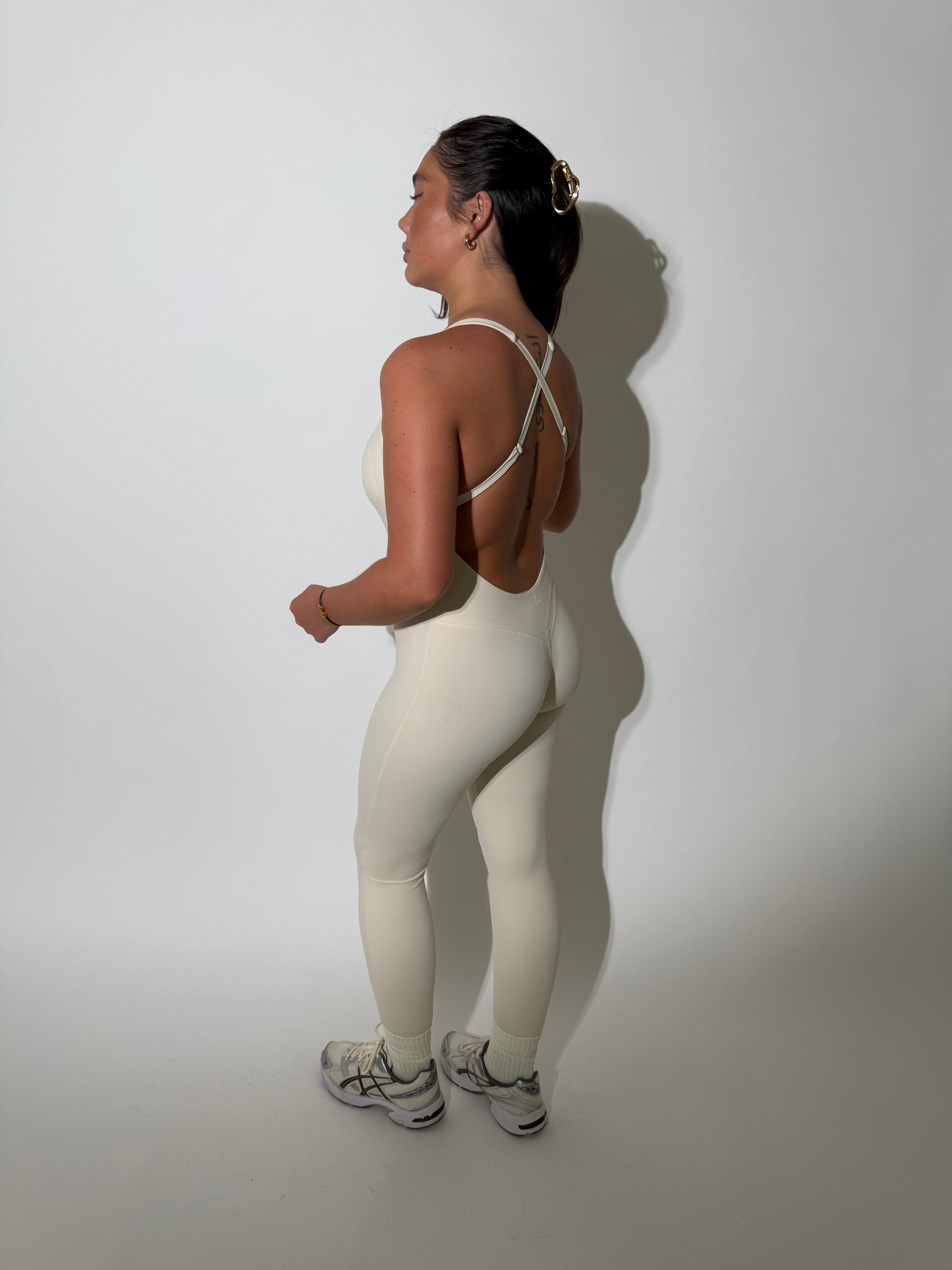 POWERSCULPT open back cross strap JUMPSUIT BEIGE